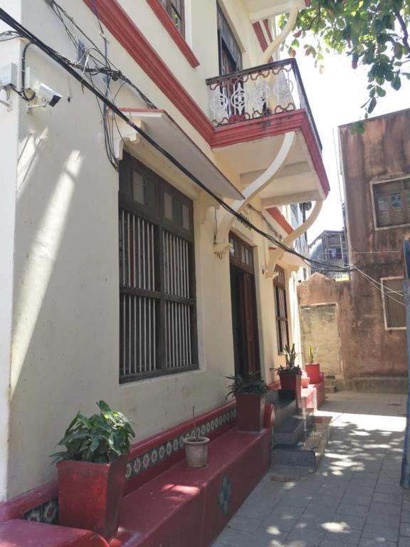 Red Sun Lodge Kokoni Ngambo Экстерьер фото