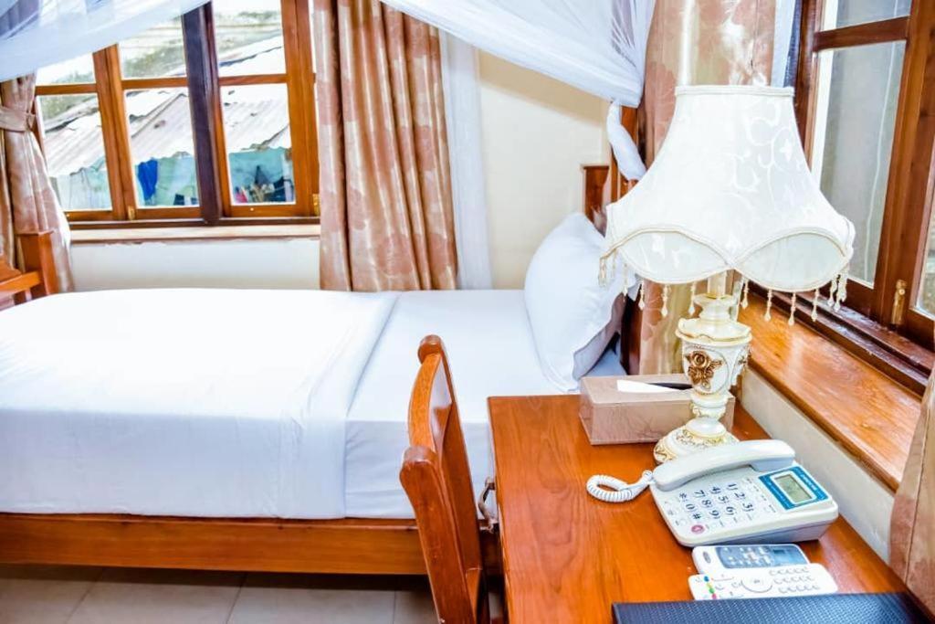 Red Sun Lodge Kokoni Ngambo Экстерьер фото